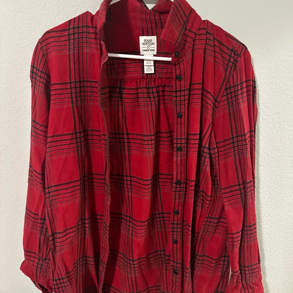 Lands' End Red Plaid Button-Up Shirt